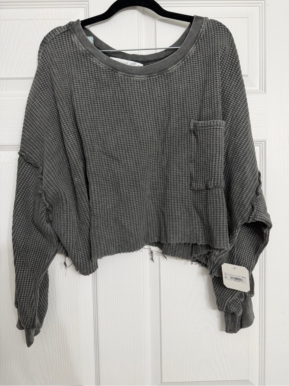 Altar'd State Charcoal Gray Waffle-Knit Cropped Pullover